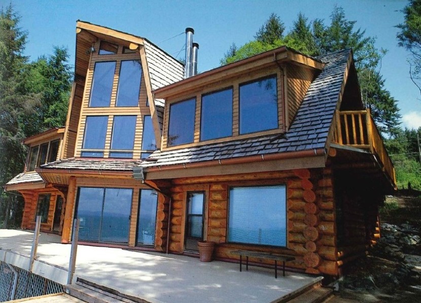 世界のログハウス [カナダ] 　カーサス＆ウォルター邸